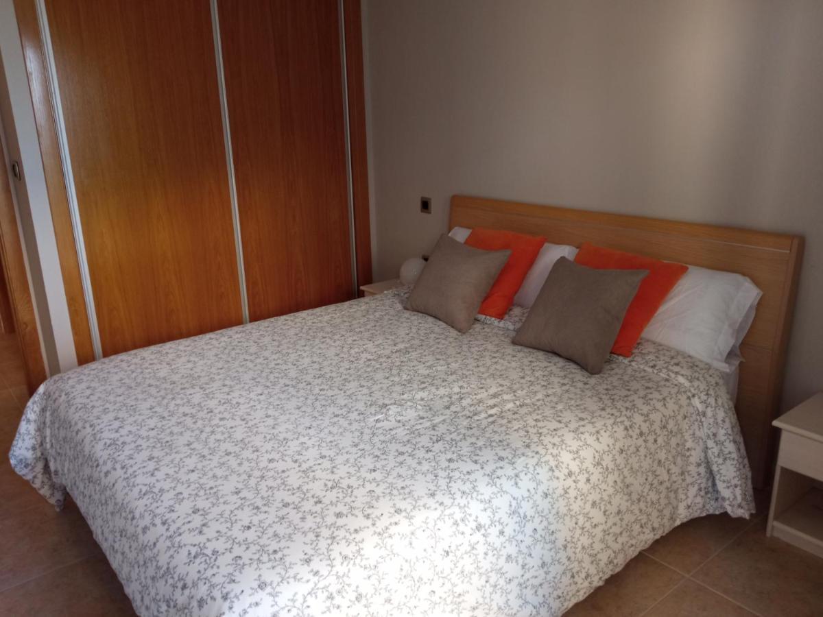 Veneziola Dreams, Feel Like